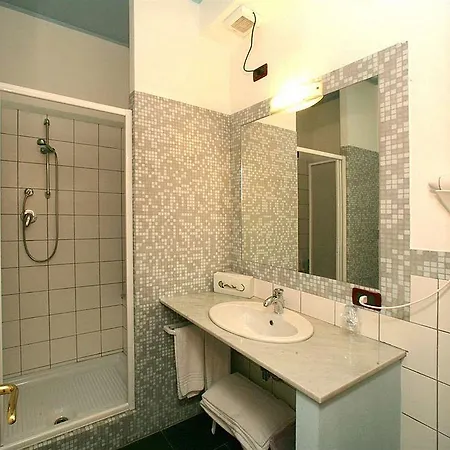 Italia 3* Леричи