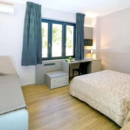 Italia 3* Леричи