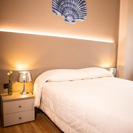 Отель Italia 3*