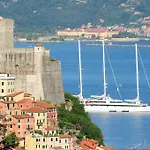 Ξενοδοχείο Italia 3*