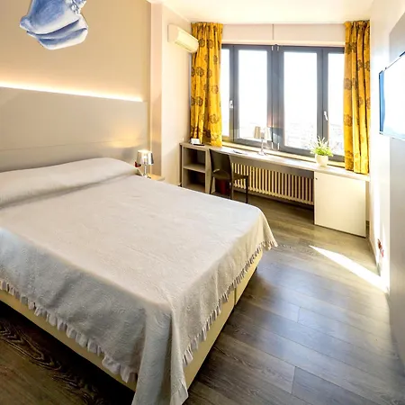 Italia מלון 3*